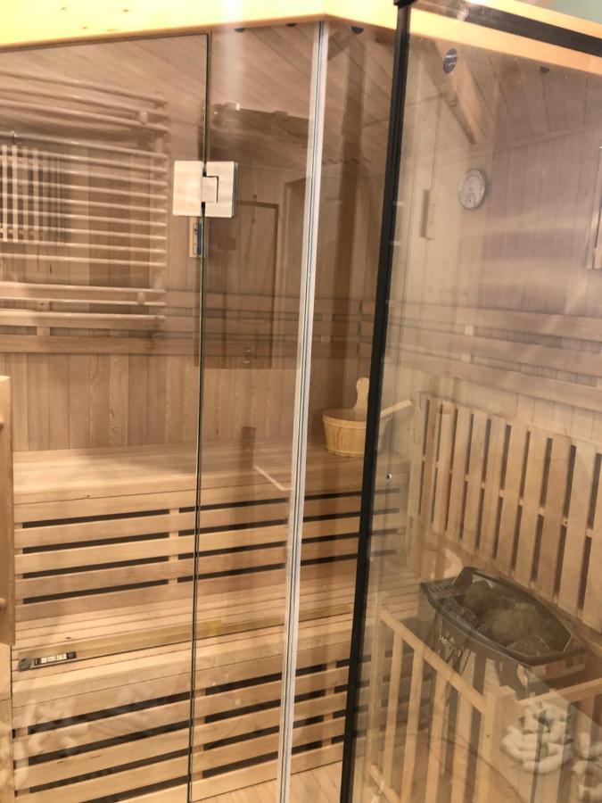 Klimatyzowany Apartament Egipt Z Sauna I Miejscem Parkingowym キェルツェ エクステリア 写真
