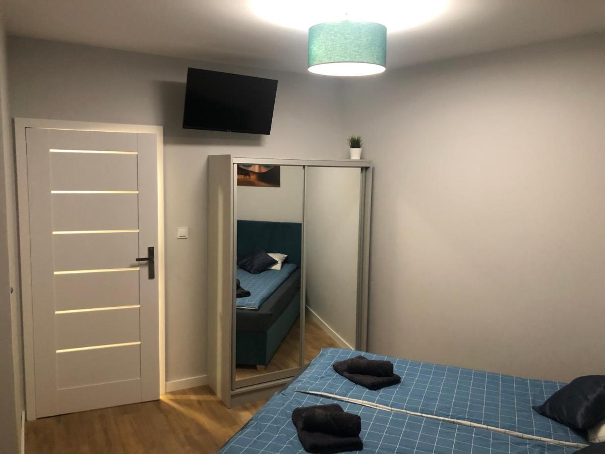 Klimatyzowany Apartament Egipt Z Sauna I Miejscem Parkingowym キェルツェ エクステリア 写真