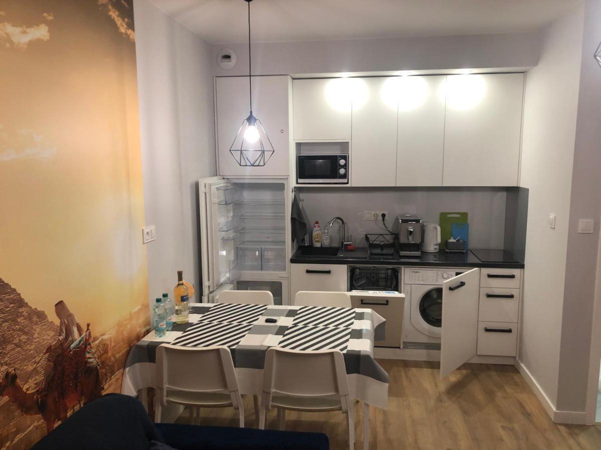 Klimatyzowany Apartament Egipt Z Sauna I Miejscem Parkingowym キェルツェ エクステリア 写真