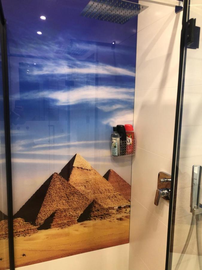 Klimatyzowany Apartament Egipt Z Sauna I Miejscem Parkingowym キェルツェ エクステリア 写真